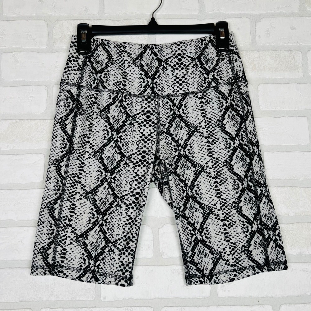 High Waisted Snakeskin Print Biker Shorts with Pockets Black White Python Small